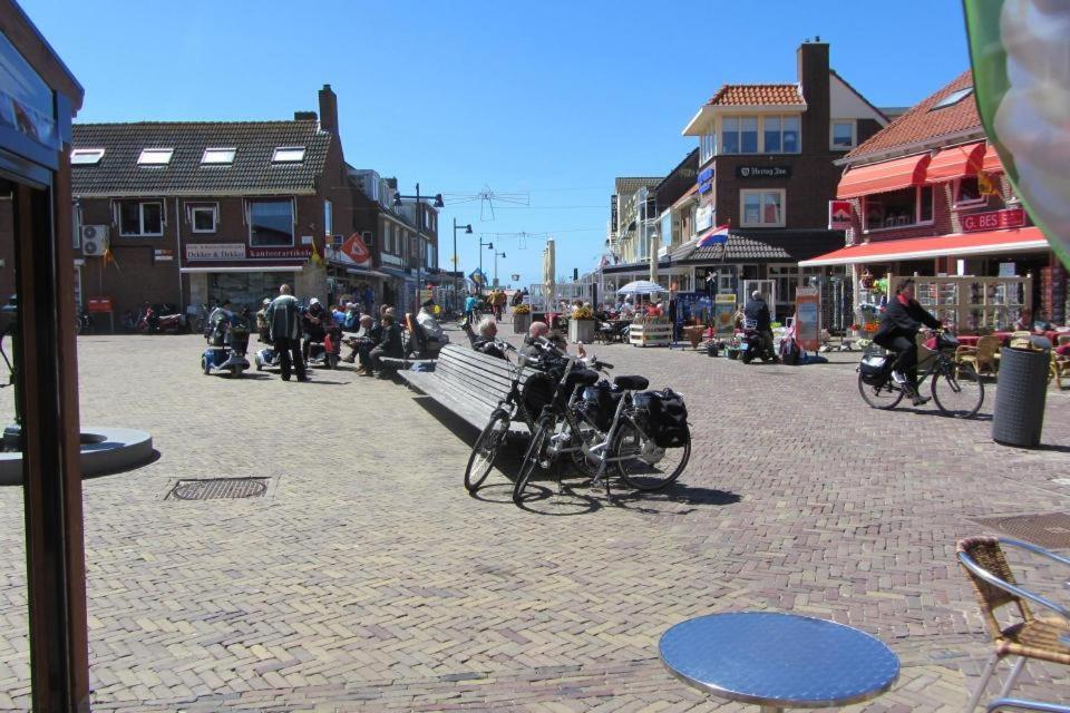 Beach House Met Parkeerplaats In Het Centrum Egmond aan Zee Eksteriør billede